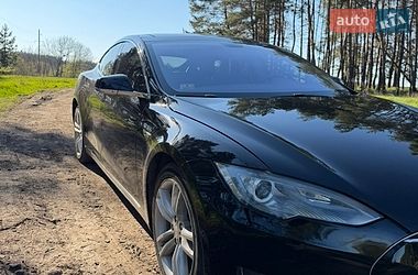 Ліфтбек Tesla Model S 2014 в Харкові