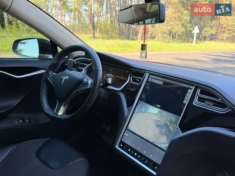 Лифтбек Tesla Model S 2014 в Харькове