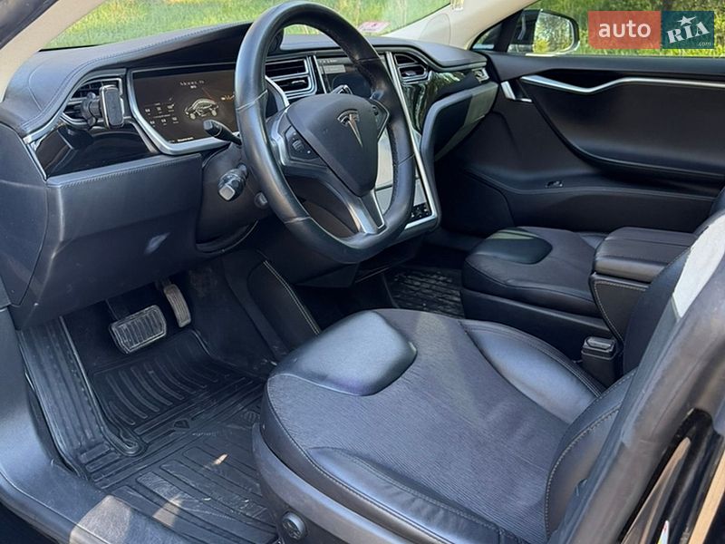 Лифтбек Tesla Model S 2014 в Харькове
