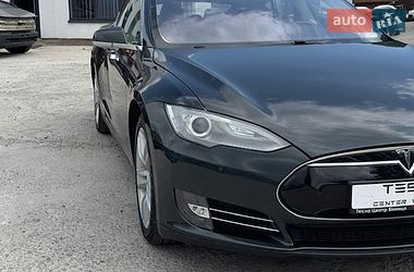Лифтбек Tesla Model S 2013 в Виннице