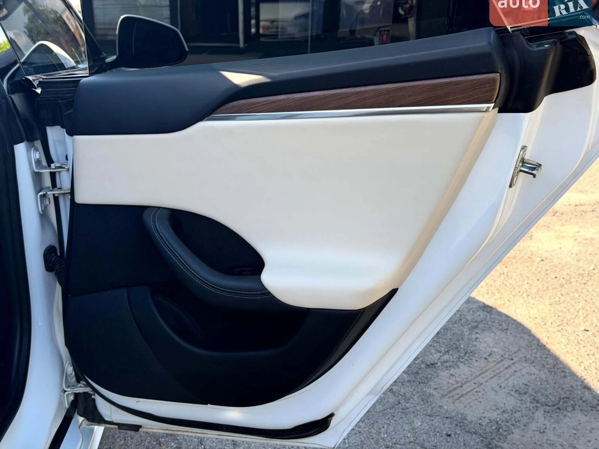 2022 Tesla Model S - мініатюра 16
