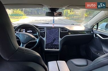 Лифтбек Tesla Model S 2015 в Бродах