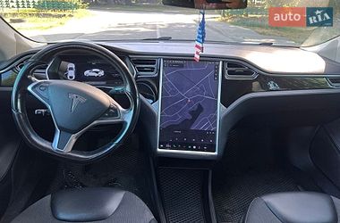 Лифтбек Tesla Model S 2015 в Бродах