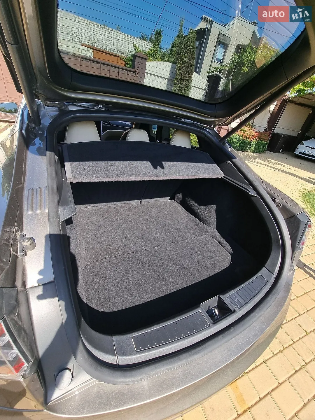 2015 Tesla Model S - мініатюра 19