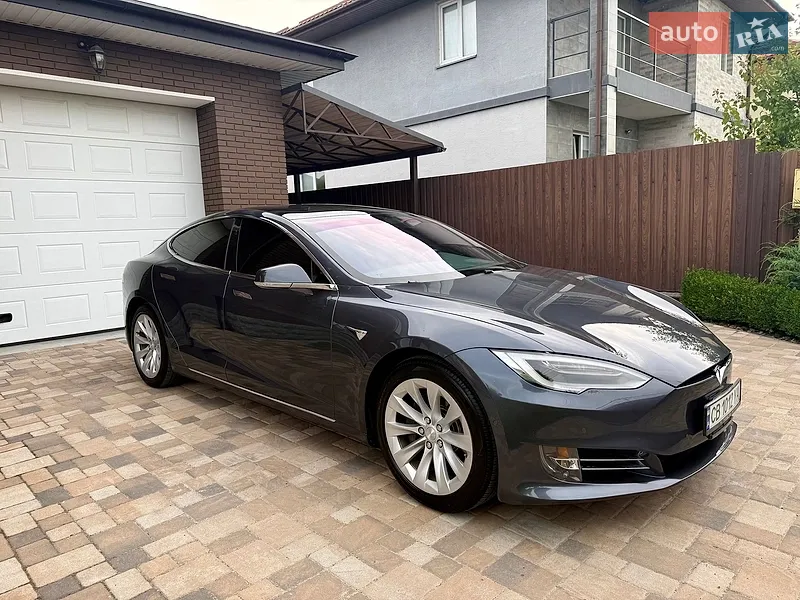 Tesla Model S 2018 VIN 5YJSA1E20JF297702 фото оголошення 12 з 115