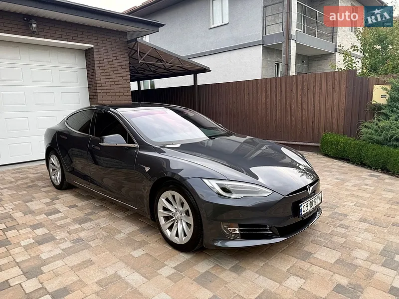 Tesla Model S 2018 VIN 5YJSA1E20JF297702 фото оголошення 15 з 115