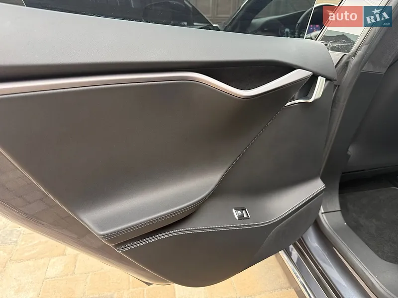 Tesla Model S 2018 VIN 5YJSA1E20JF297702 фото оголошення 52 з 115
