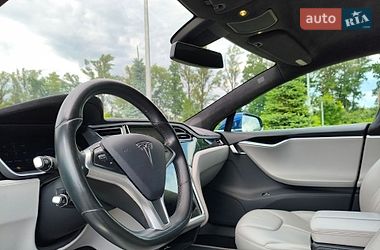 Ліфтбек Tesla Model S 2015 в Києві
