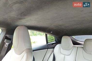 Ліфтбек Tesla Model S 2015 в Києві