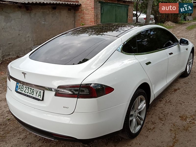 Лифтбек Tesla Model S 2013 в Харькове