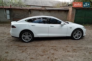 Лифтбек Tesla Model S 2013 в Харькове