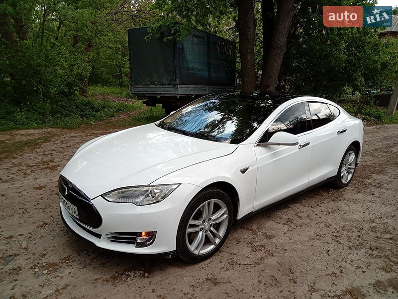Лифтбек Tesla Model S 2013 в Харькове