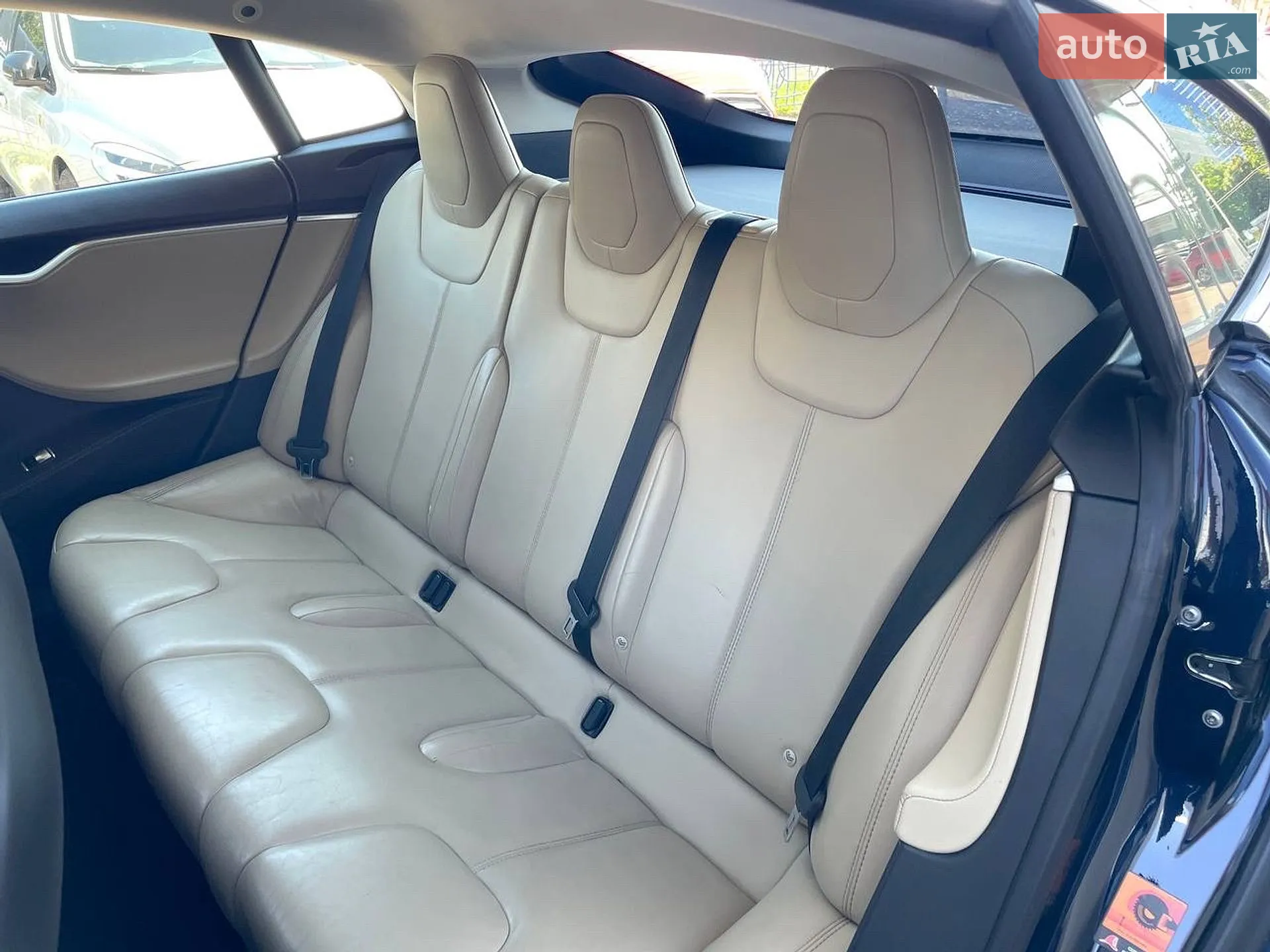 2015 Tesla Model S - мініатюра 16