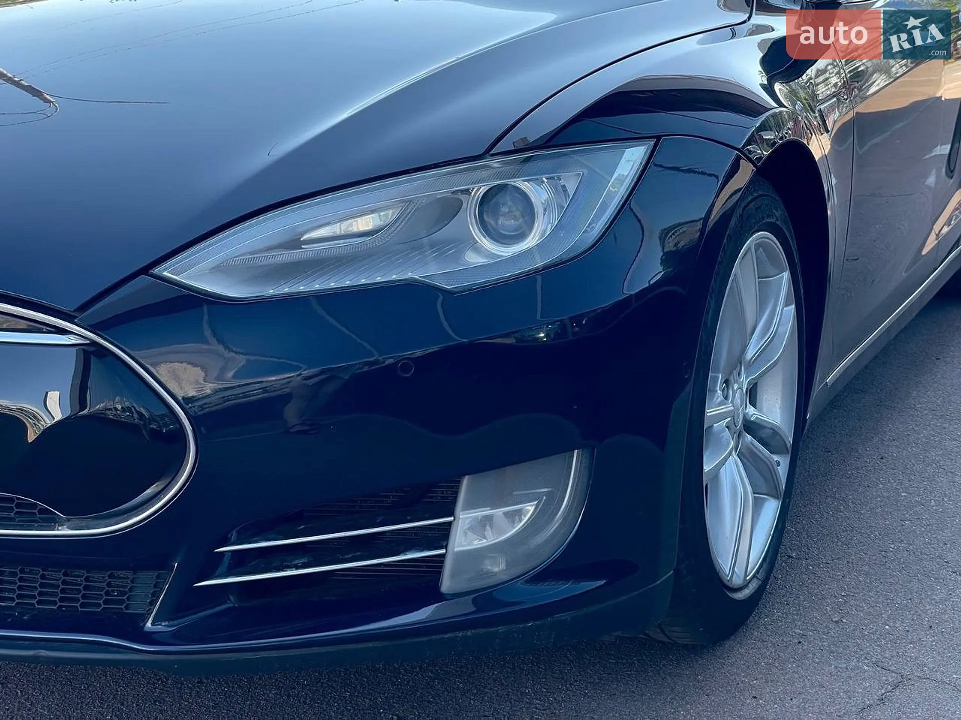 2015 Tesla Model S - мініатюра 3