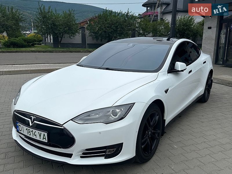 Ліфтбек Tesla Model S 2014 в Виноградові