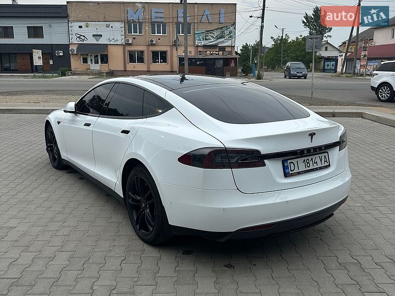 Ліфтбек Tesla Model S 2014 в Виноградові