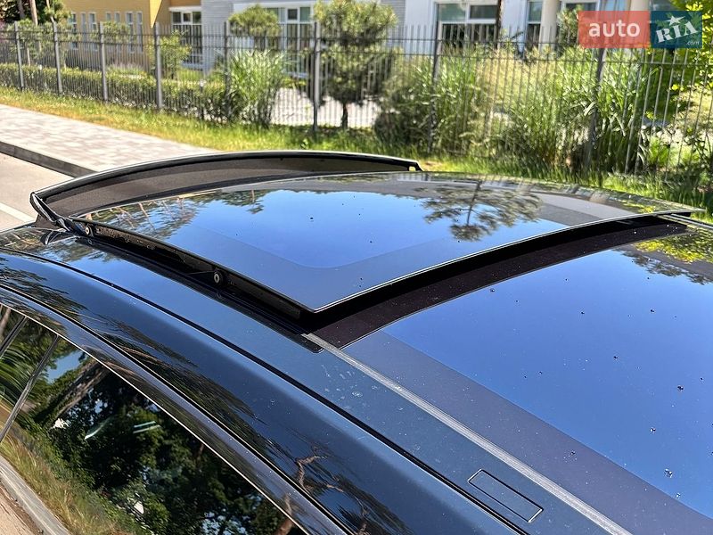 Ліфтбек Tesla Model S 2016 в Житомирі