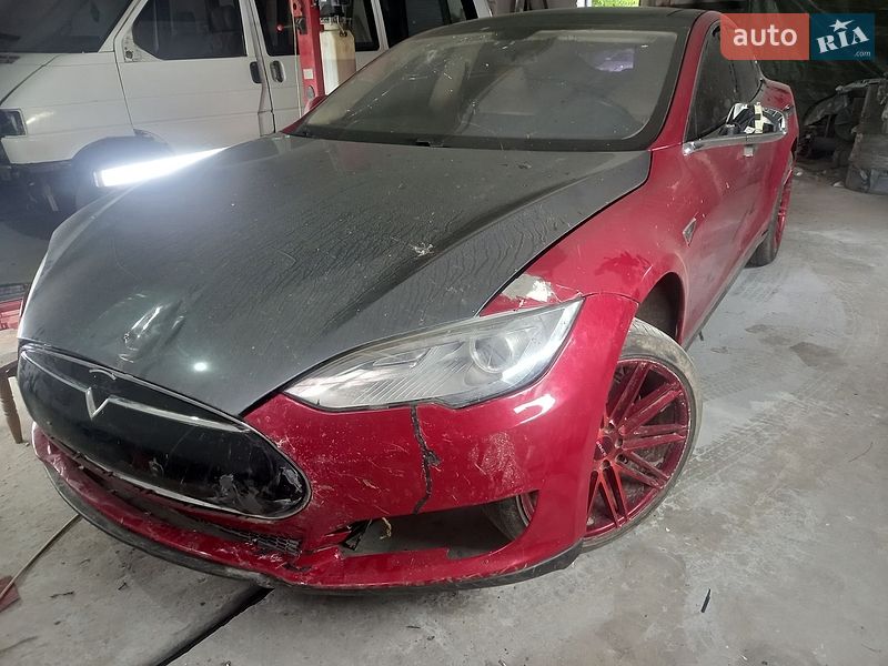 Лифтбек Tesla Model S 2013 в Перемышлянах фото 3 Лифтбек Tesla Model S 2013 в Перемышлянах