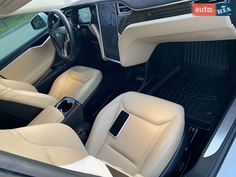 Лифтбек Tesla Model S 2015 в Бершади фото 5 Лифтбек Tesla Model S 2015 в Бершади