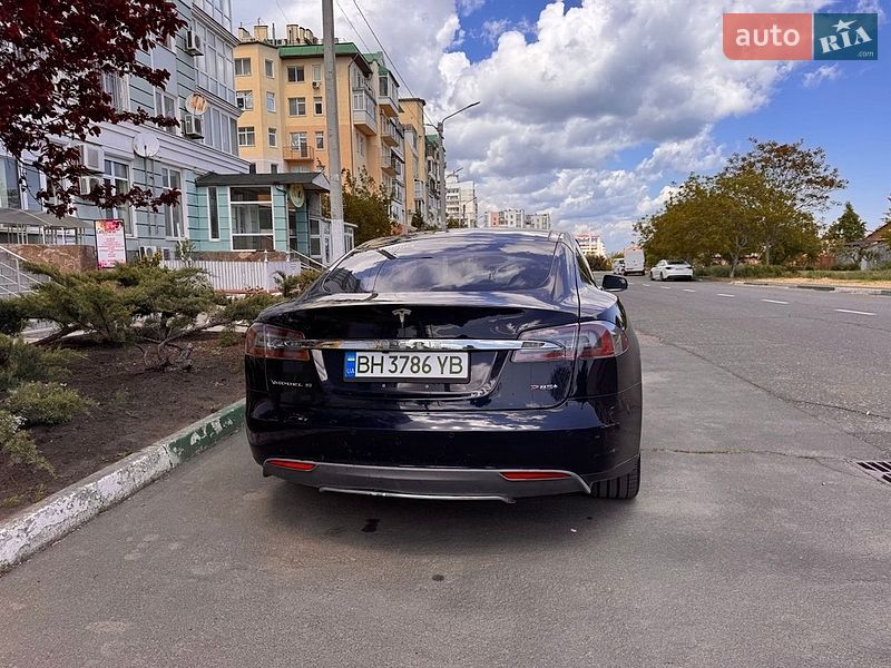 Лифтбек Tesla Model S 2013 в Одессе
