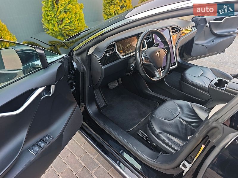 Лифтбек Tesla Model S 2013 в Одессе фото 32 Лифтбек Tesla Model S 2013 в Одессе