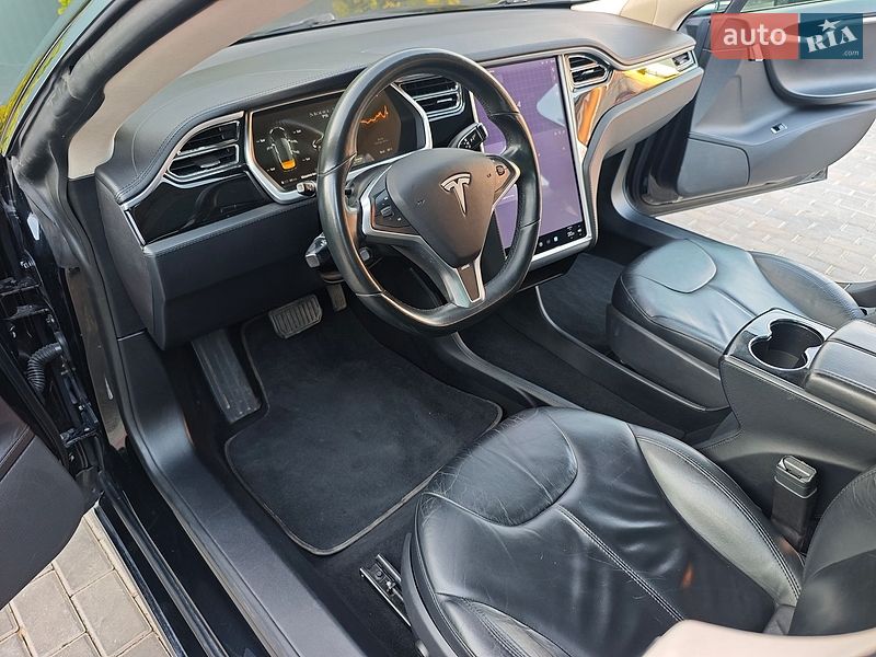 Лифтбек Tesla Model S 2013 в Одессе фото 33 Лифтбек Tesla Model S 2013 в Одессе