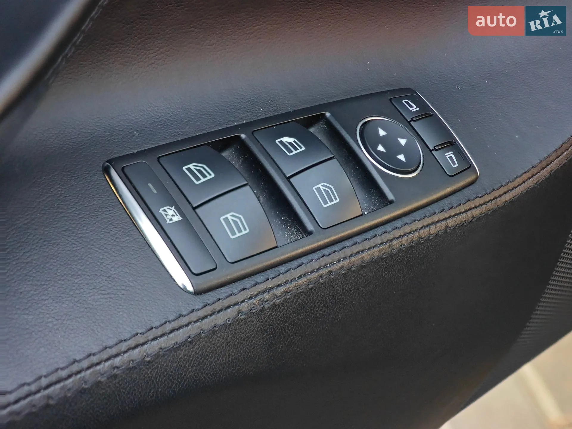 2013 Tesla Model S - мініатюра 34