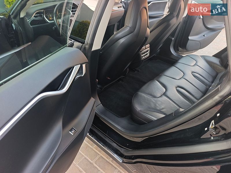 Лифтбек Tesla Model S 2013 в Одессе фото 36 Лифтбек Tesla Model S 2013 в Одессе