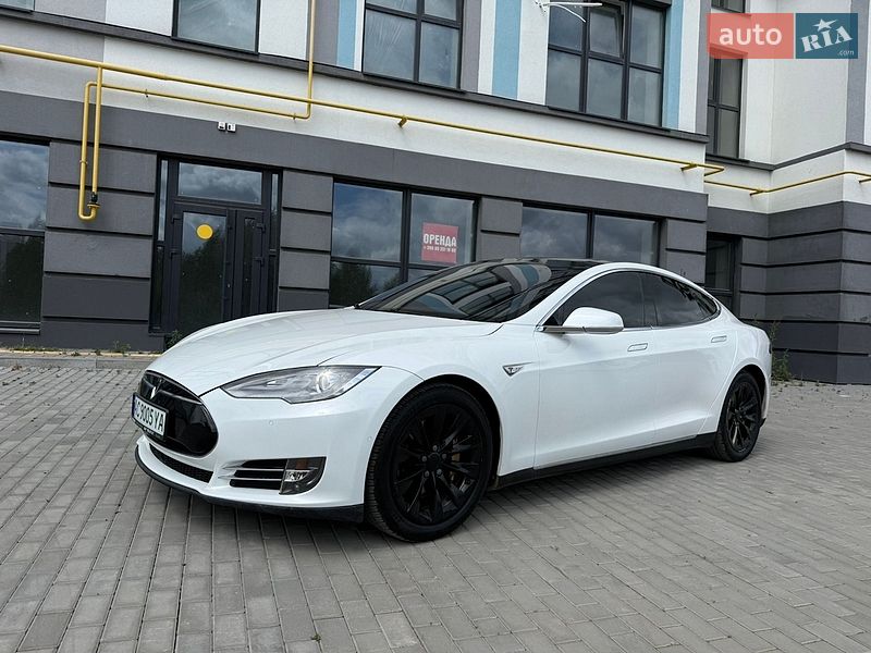 Лифтбек Tesla Model S 2016 в Ковеле фото 3 Лифтбек Tesla Model S 2016 в Ковеле