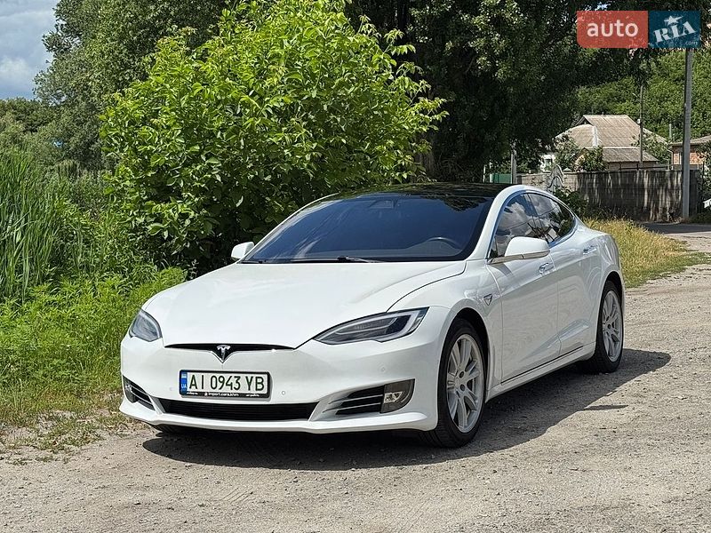 Ліфтбек Tesla Model S 2020 в Києві фото 13 Ліфтбек Tesla Model S 2020 в Києві