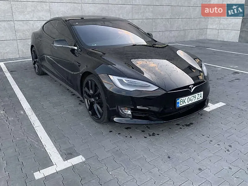 Tesla Model S 2017