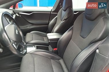 Ліфтбек Tesla Model S 2017 в Києві