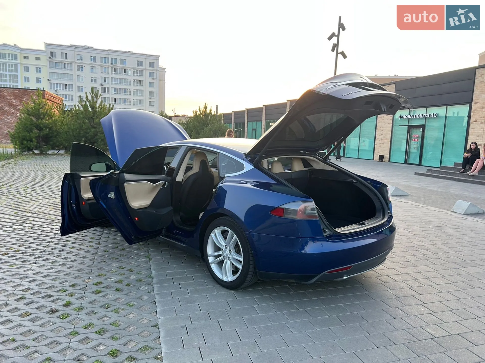 2015 Tesla Model S - мініатюра 12