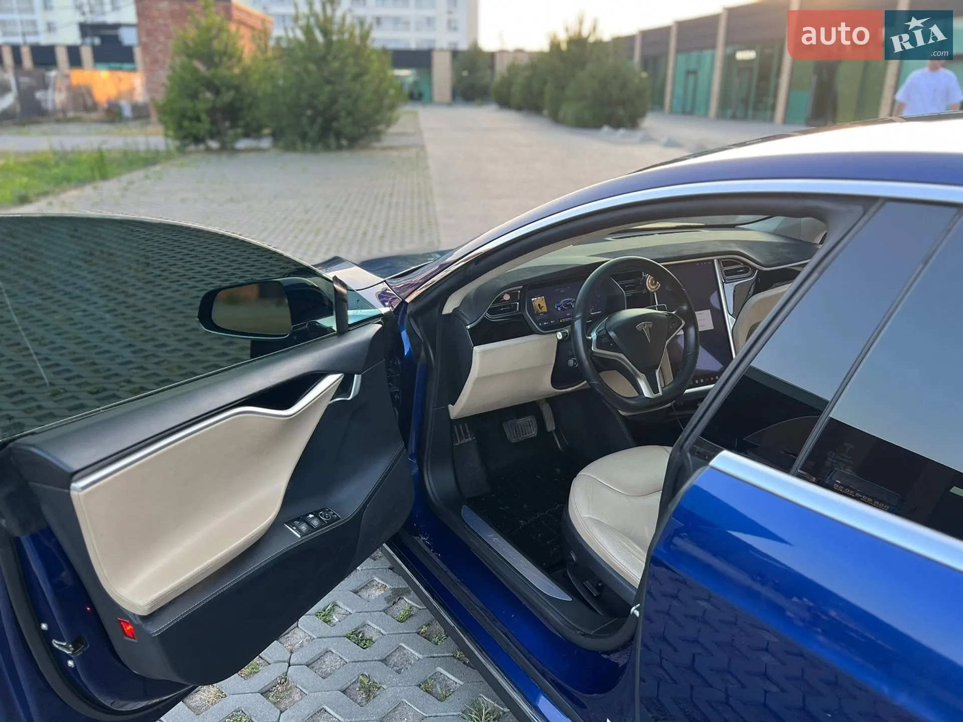 2015 Tesla Model S - мініатюра 17