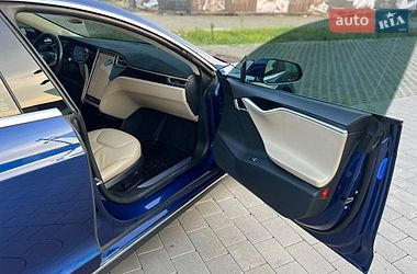 Лифтбек Tesla Model S 2015 в Хмельницком