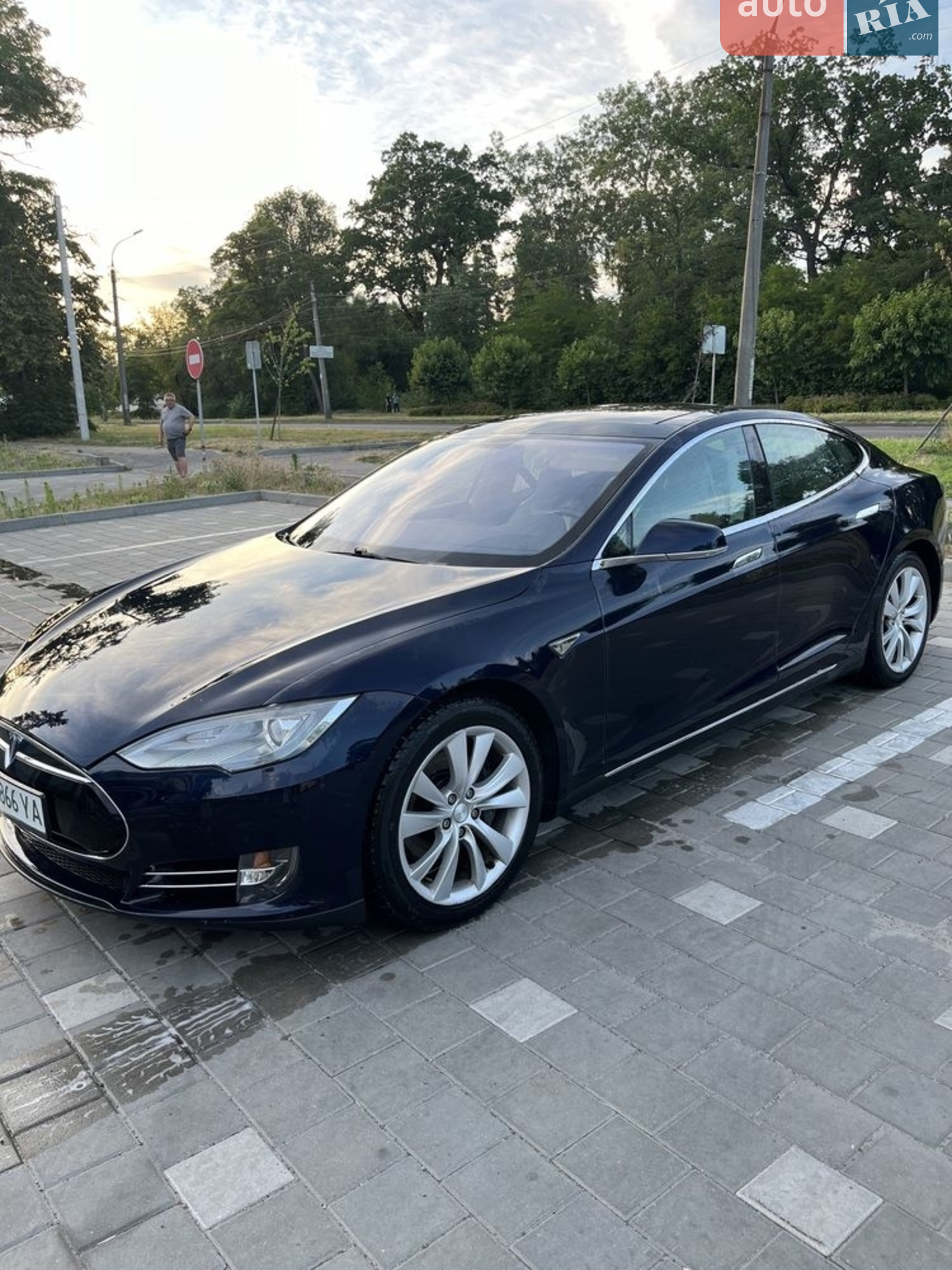 2014 Tesla Model S - мініатюра 8