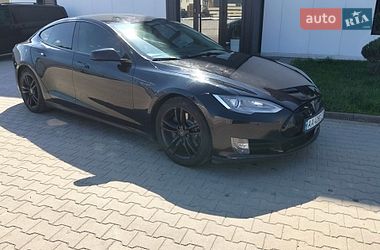 Ліфтбек Tesla Model S 2015 в Києві фото 2 Ліфтбек Tesla Model S 2015 в Києві