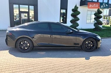 Ліфтбек Tesla Model S 2015 в Києві