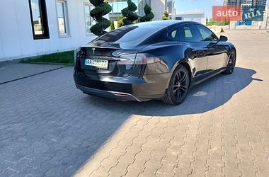 Ліфтбек Tesla Model S 2015 в Києві фото 4 Ліфтбек Tesla Model S 2015 в Києві