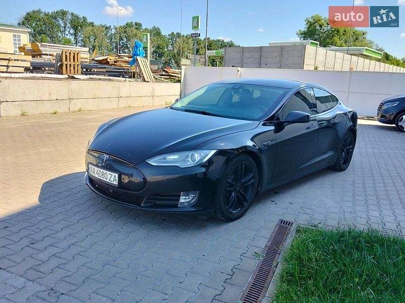 Tesla Model S 2015 Tesla Model S 2015