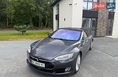 Лифтбек Tesla Model S 2015 в Тернополе
