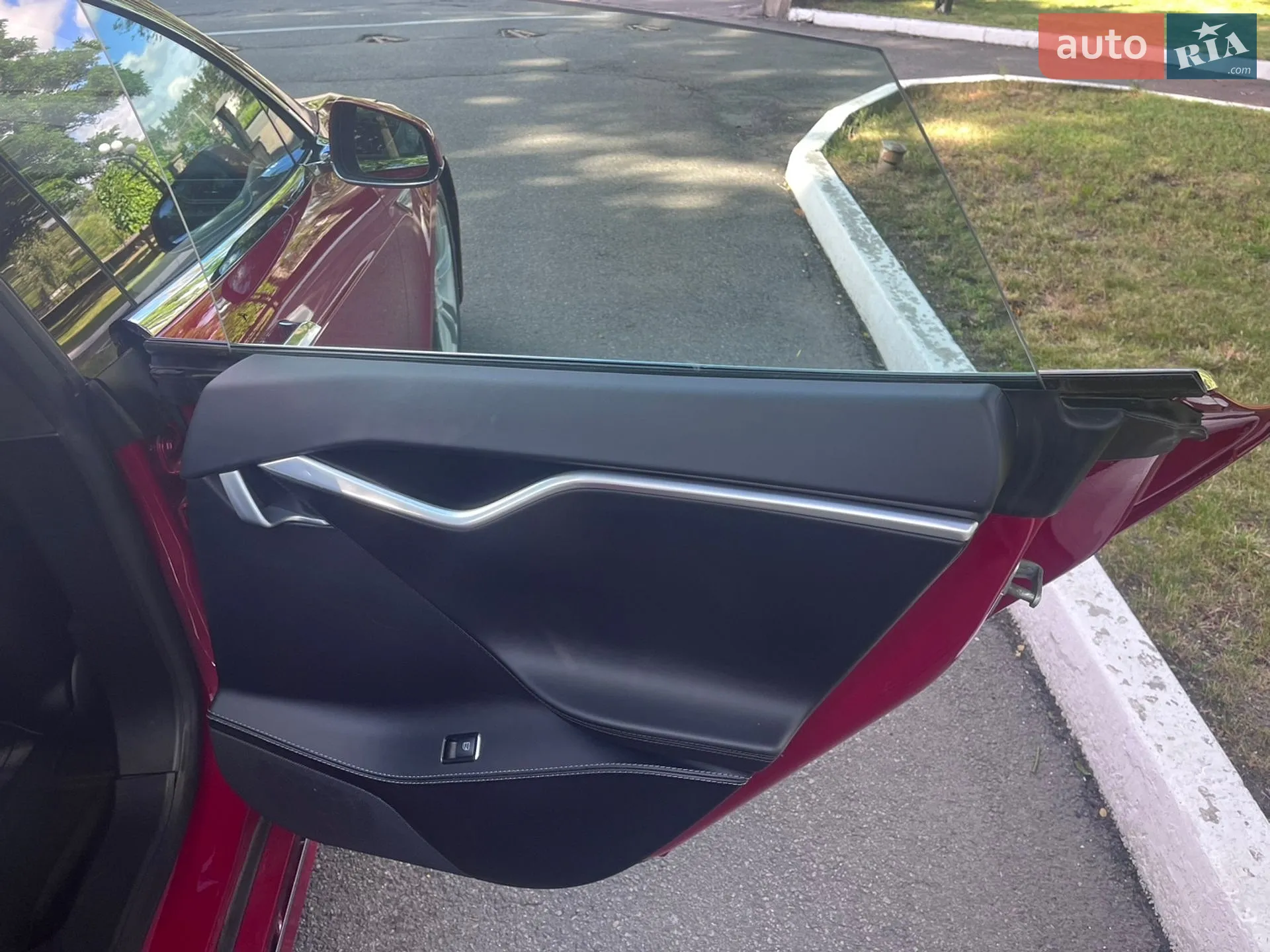 2016 Tesla Model S - мініатюра 15
