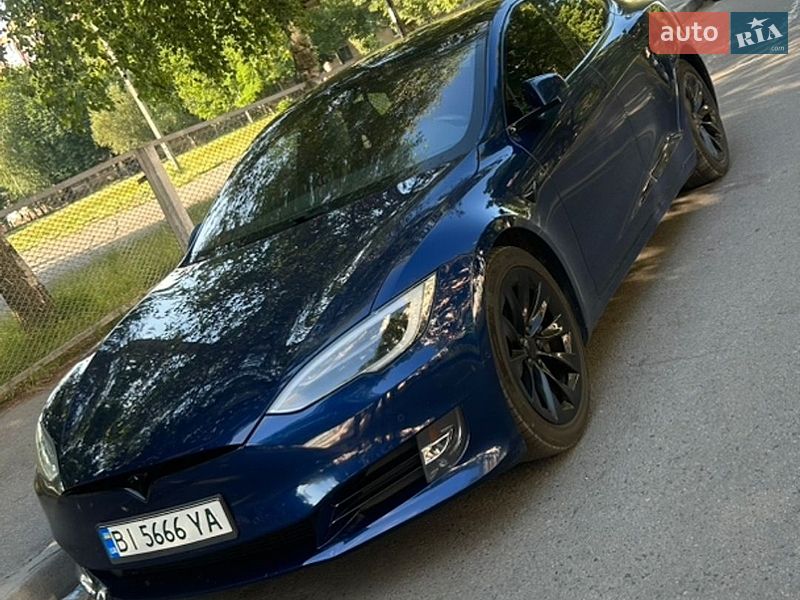 Ліфтбек Tesla Model S 2017 в Пирятині фото Ліфтбек Tesla Model S 2017 в Пирятині