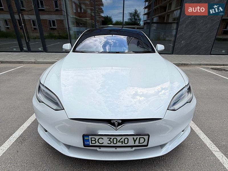 Ліфтбек Tesla Model S 2020 в Львові