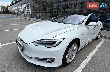 Ліфтбек Tesla Model S 2020 в Львові