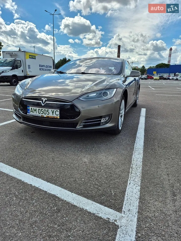 2014 Tesla Model S - мініатюра 65