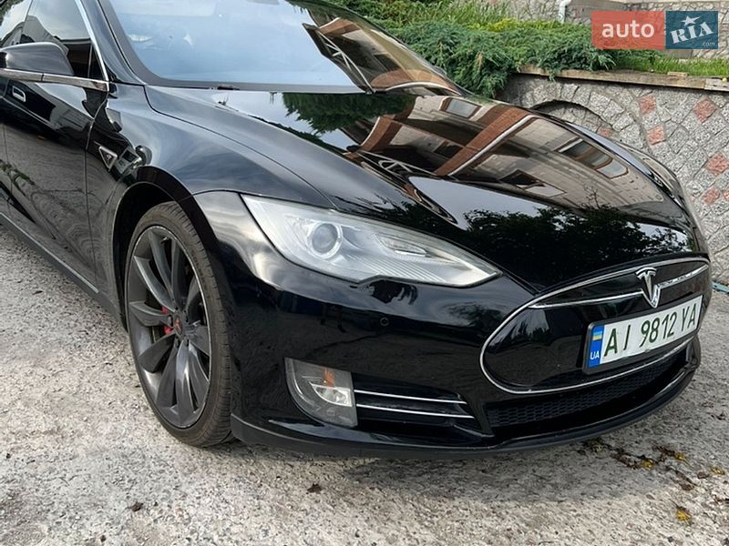 Лифтбек Tesla Model S 2014 в Обухове