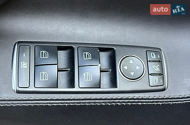 Лифтбек Tesla Model S 2015 в Львове