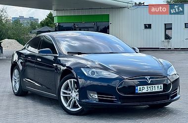 Лифтбек Tesla Model S 2014 в Днепре