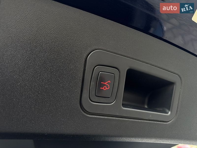 Лифтбек Tesla Model S 2014 в Днепре